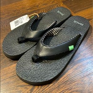 Sanuk Women’s Yoga Mat Flip Flops Size 6 - Brand New Never Worn (BLACK) 🩴